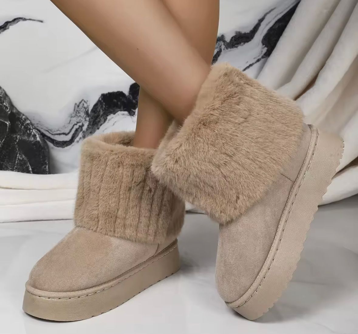 Botas Peludas ZG-27 (Minimo 3 pares)